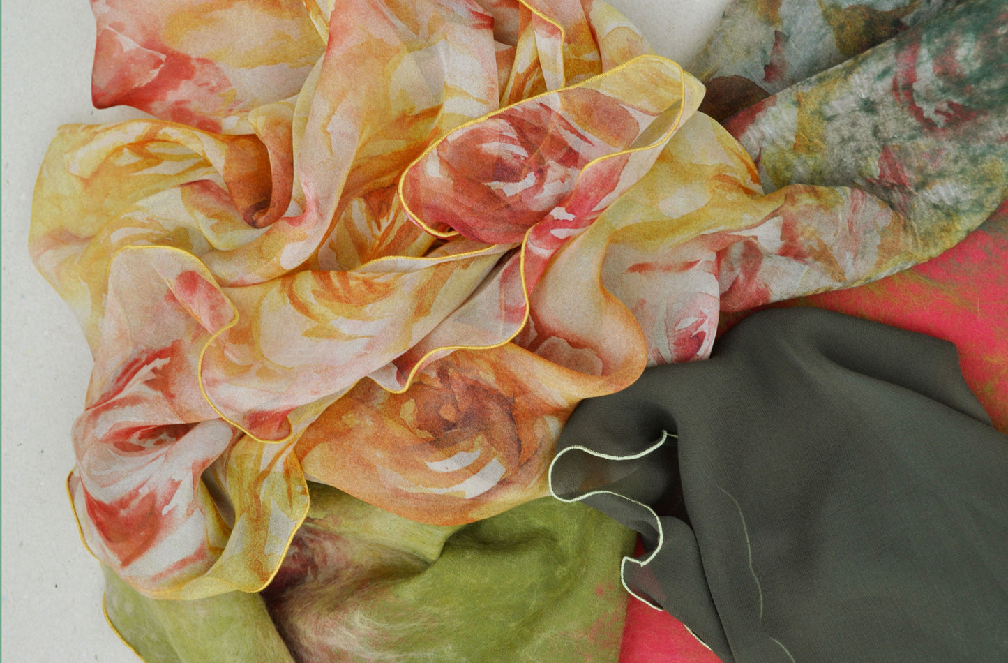 Shawl Florentine Rose